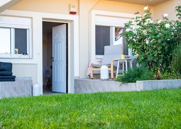 Yelayellow House Near To Airport, Rafina Port And Metropolitan Expo