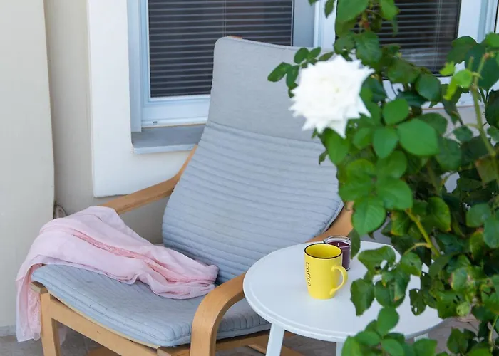 Yelayellow House Near To Airport, Rafina Port And Metropolitan Expo