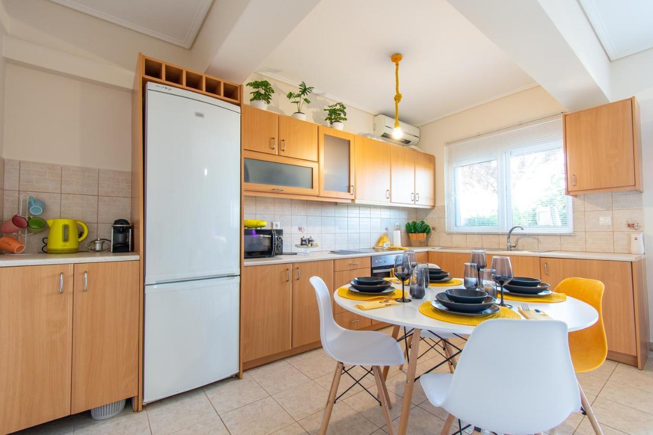 Yelayellow House Near To Airport, Rafina Port And Metropolitan Expo