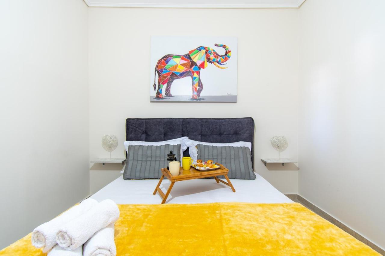 Yelayellow House Near To Airport, Rafina Port And Metropolitan Expo *